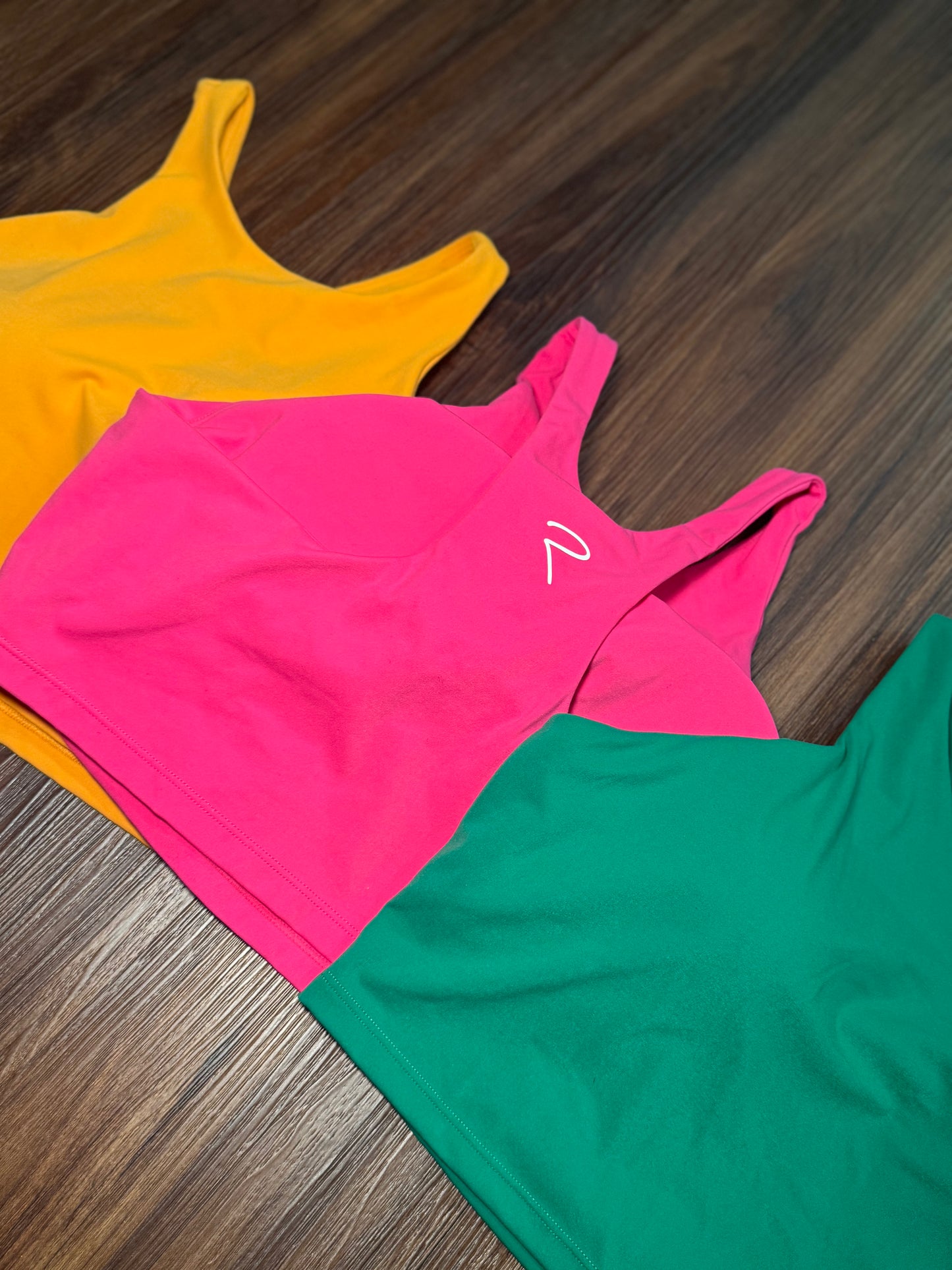 Signature Sculpt Crop